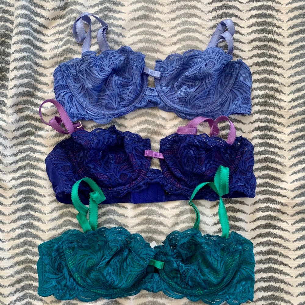 Adore Me Set of 3 Unlined Bras 🌺